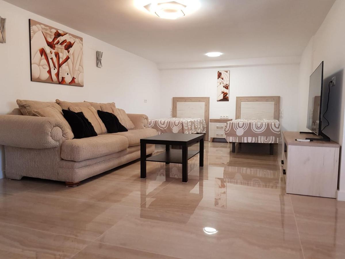 Deluxe Studio Athos 50 Mp Garden Patio Benalmadena Golf & Beach מראה חיצוני תמונה